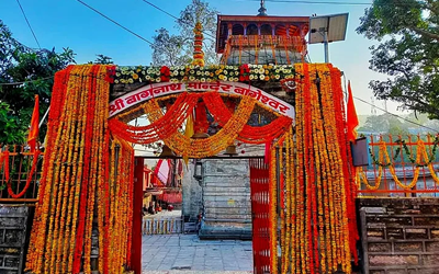 Kausani hotels,Hotels in Kausani,Best hotels in Kausani,Luxury hotels in Kausani,Budget hotels in Kausani,Kausani hotel booking,Affordable family hotels in Kausani