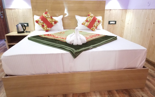 Kausani hotels,Hotels in Kausani,Best hotels in Kausani,Luxury hotels in Kausani,Budget hotels in Kausani,Kausani hotel booking,Affordable family hotels in Kausani