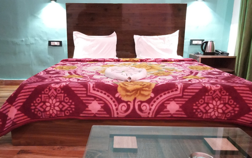 Kausani hotels,Hotels in Kausani,Best hotels in Kausani,Luxury hotels in Kausani,Budget hotels in Kausani,Kausani hotel booking,Affordable family hotels in Kausani